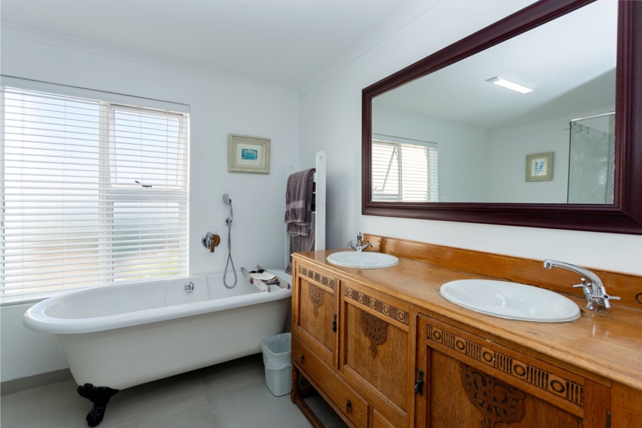 3 Bedroom Property for Sale in Dwarskersbos Western Cape